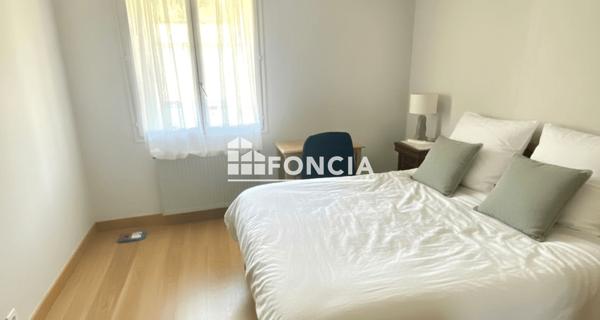 À vendre Maison 6 pièces 199 m² - Croutelle 86240