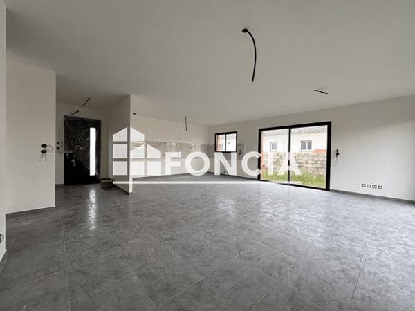 À vendre Maison 5 pièces 165.67 m² - Alixan 26300