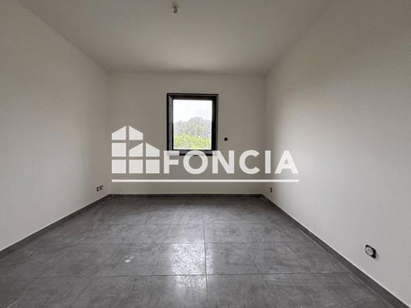 À vendre Maison 5 pièces 165.67 m² - Alixan 26300