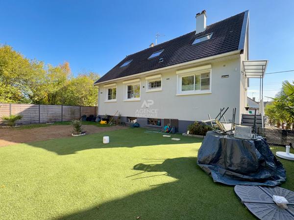 Maison Beauchamp 7 pièce(s) 138 m2 €649 000 ** - Référence 25-3861