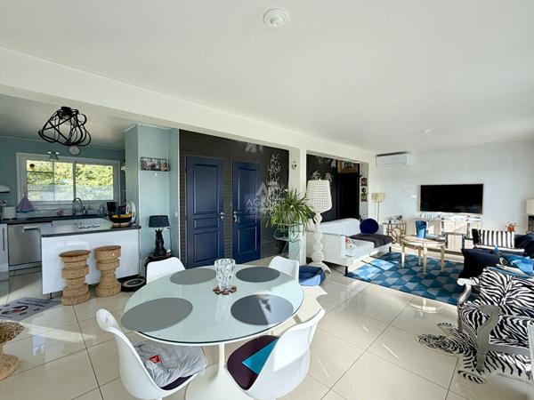 Maison Beauchamp 7 pièce(s) 138 m2 €649 000 ** - Référence 25-3861