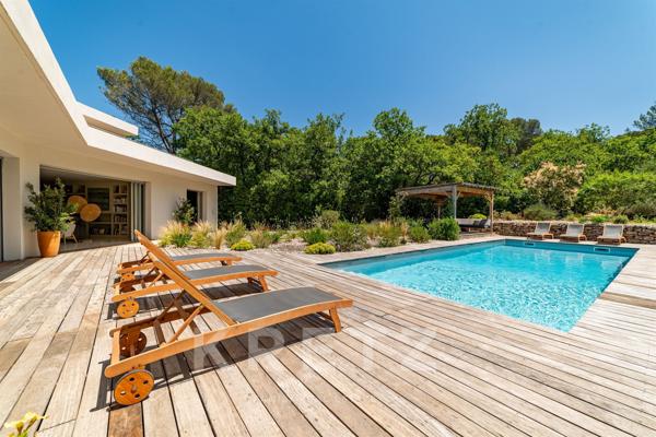 VILLA D'ARCHITECTE AU CALME, VUE DEGAGÉE SECTEUR COUNTRY CLUB