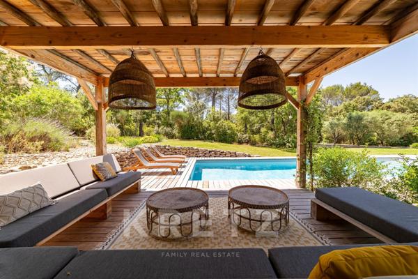 VILLA D'ARCHITECTE AU CALME, VUE DEGAGÉE SECTEUR COUNTRY CLUB