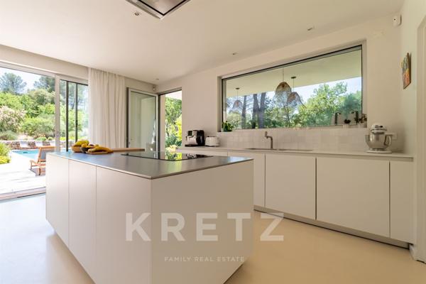 VILLA D'ARCHITECTE AU CALME, VUE DEGAGÉE SECTEUR COUNTRY CLUB