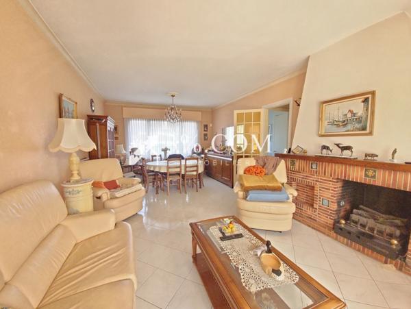 Maison 8 pièce(s) 2 chambre(s) 87 m²