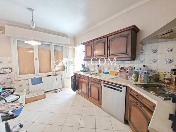 Maison 8 pièce(s) 2 chambre(s) 87 m²