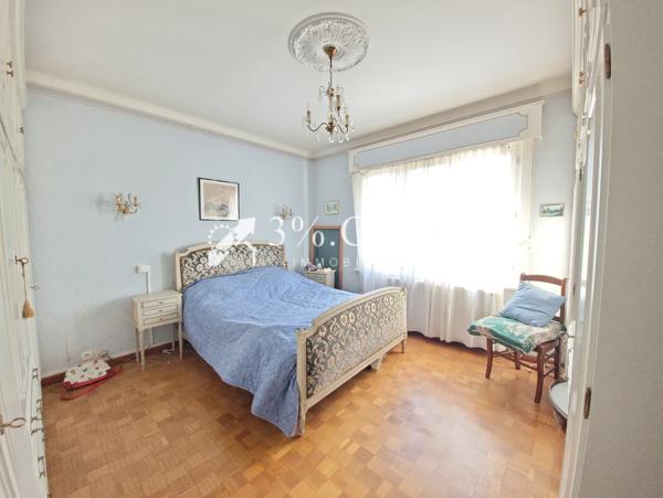 Maison 8 pièce(s) 2 chambre(s) 87 m²