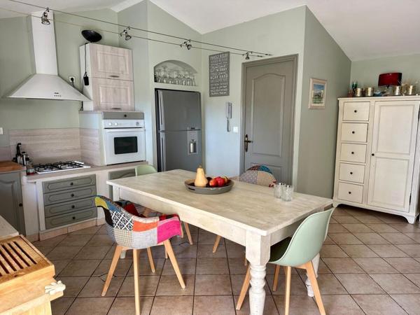 Magnifique T5 + T2 avec terrasses et vue Sainte Victoire