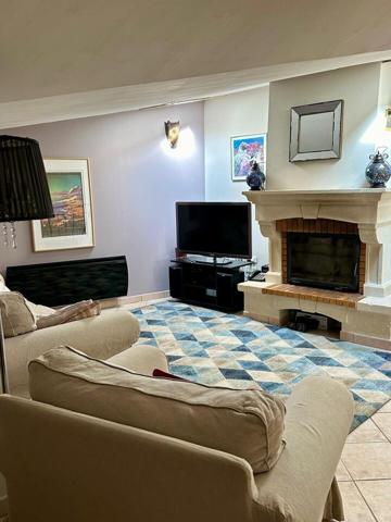 Magnifique T5 + T2 avec terrasses et vue Sainte Victoire