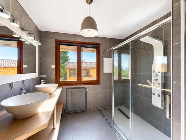 Maison 389 610 € Trélissac 6 p 231 m² DPE C