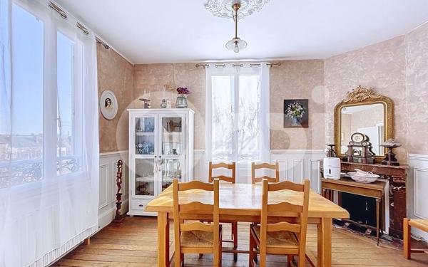 Maison à vendre    6 pièces • 155,60 m2 Liancourt