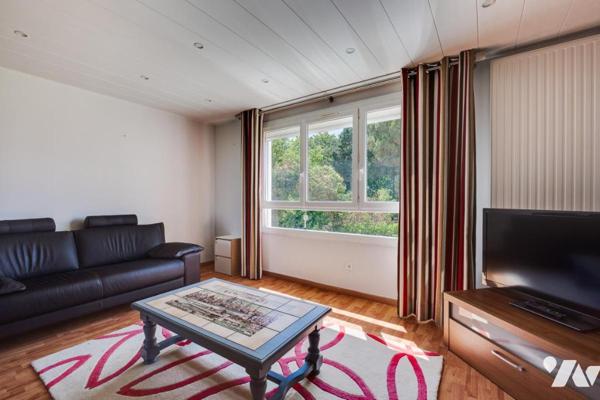A VENDRE Appartement  T4 traversant à Blagnac