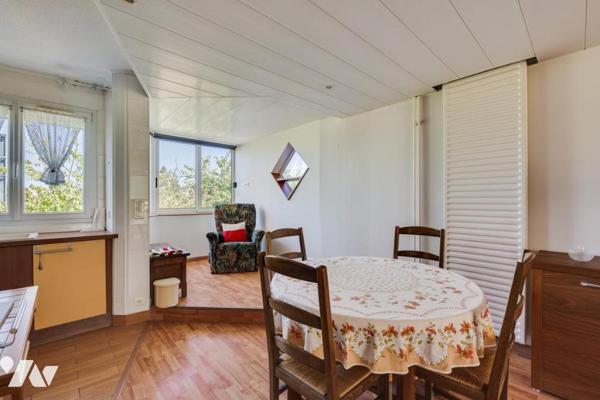A VENDRE Appartement  T4 traversant à Blagnac