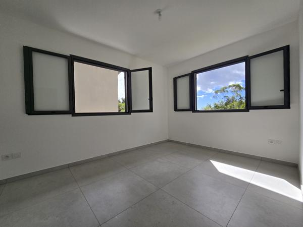 Villa T4 Moderne avec Vue Imprenable – Ravine à Malheur, La Possession