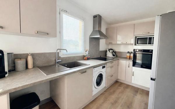 Appartement à vendre    3 pièces • 67 m2 La Seyne-sur-Mer