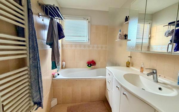 Appartement à vendre    3 pièces • 67 m2 La Seyne-sur-Mer