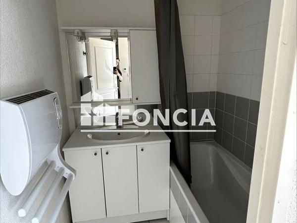 Location Appartement 2 pièces 33.5 m² - 9 RUE JEAN DOLFUS Belfort 90000