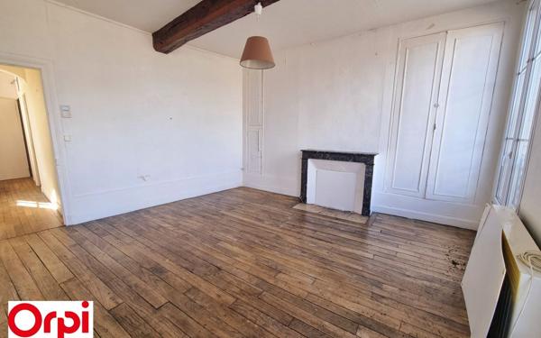 Immeuble à vendre    6 pièces •  Fère-en-Tardenois