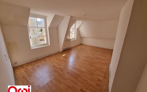 Immeuble à vendre    6 pièces •  Fère-en-Tardenois