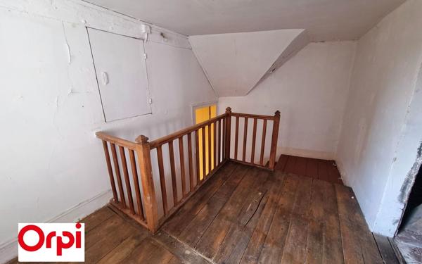 Immeuble à vendre    6 pièces •  Fère-en-Tardenois