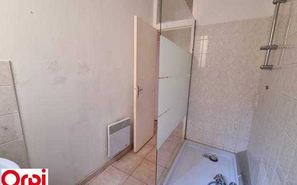 Immeuble à vendre    6 pièces •  Fère-en-Tardenois