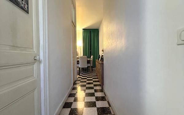 Appartement à vendre    4 pièces • 100,30 m2 Nice