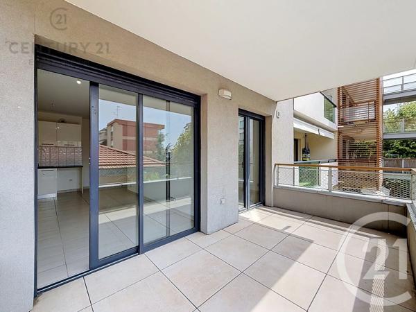 Appartement F2 à vendre  2 pièces - 55,62 m 2   NICE  - 06