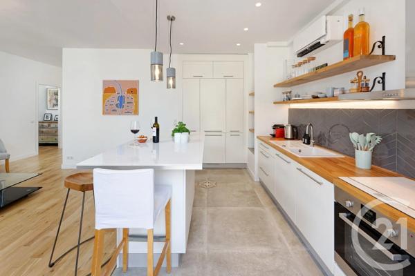 Appartement F2 à vendre  2 pièces - 55,62 m 2   NICE  - 06