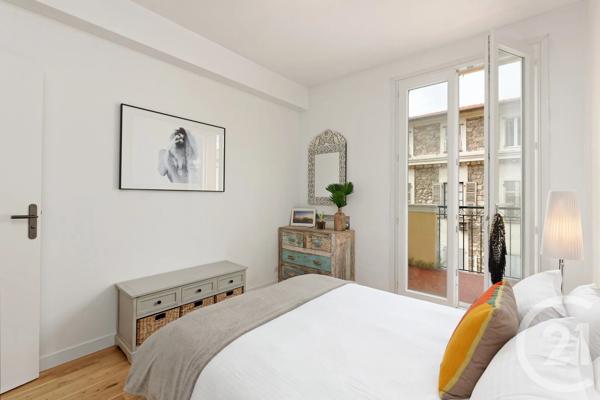 Appartement F2 à vendre  2 pièces - 55,62 m 2   NICE  - 06