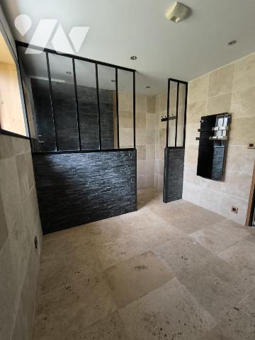 A vendre : Maison spacieuse de 162m² à Ceaux en Couhé, VALENCE-EN-POITOU (86700)