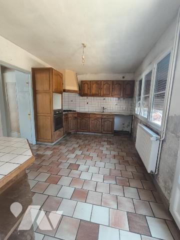 A vendre : Maison spacieuse de 162m² à Ceaux en Couhé, VALENCE-EN-POITOU (86700)