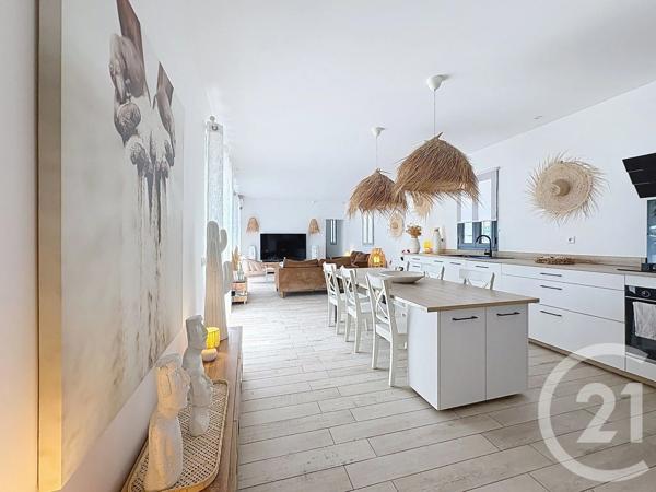 Maison à vendre  4 pièces - 93,90 m 2   VENCE  - 06