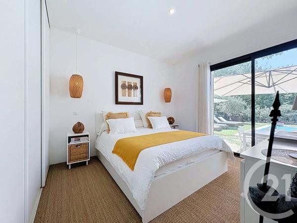 Maison à vendre  4 pièces - 93,90 m 2   VENCE  - 06