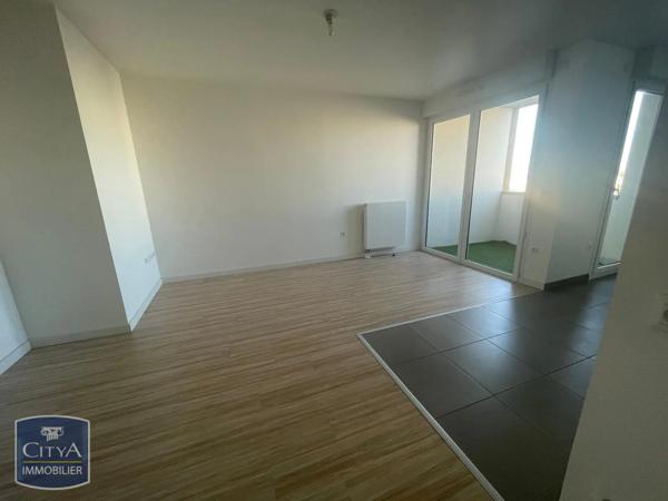 Appartement à louer 2 pièces 40.96m² Caen (14000)