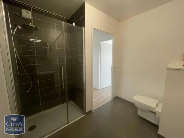 Appartement à louer 2 pièces 40.96m² Caen (14000)