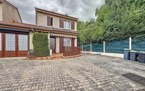 Maison à vendre    3 pièces •  Cournon-d'Auvergne