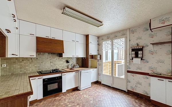 Maison à vendre    3 pièces •  Cournon-d'Auvergne