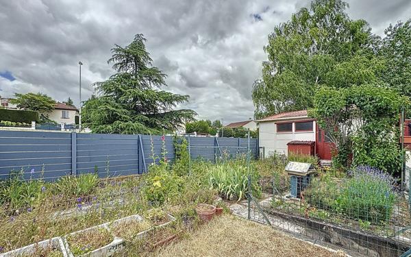 Maison à vendre    3 pièces •  Cournon-d'Auvergne