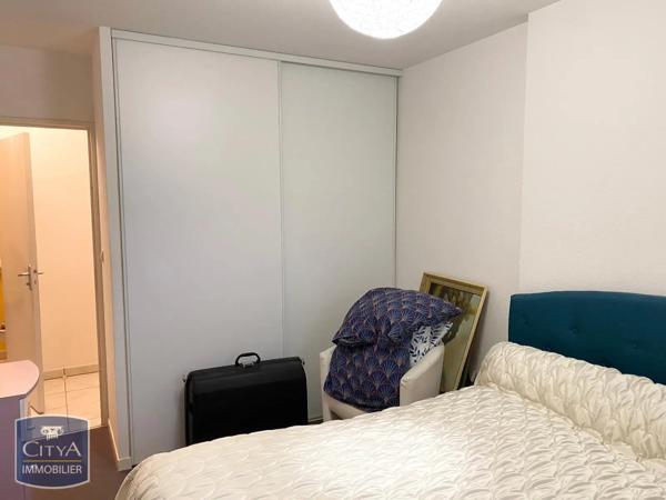 Appartement à louer 2 pièces 46.26m² Niort (79000)