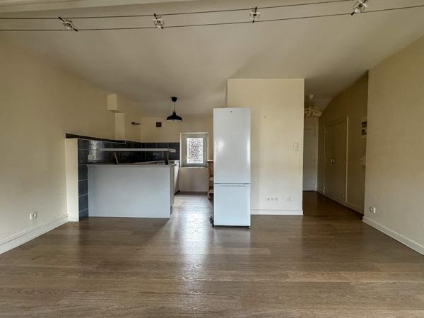 Studio de 30m² place de la victoire