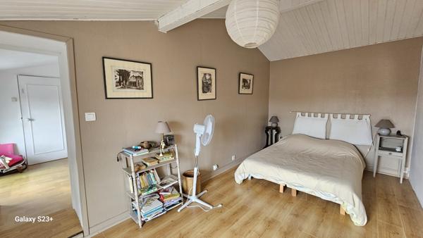 Maison - 7 pièces - 188 m²