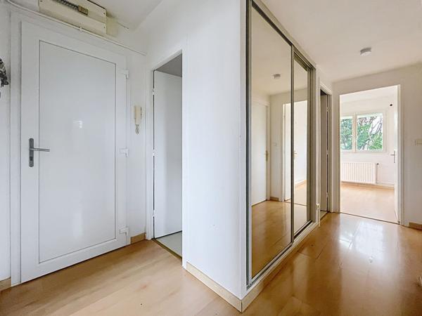 Appartement - 2 pièces - 59 m²