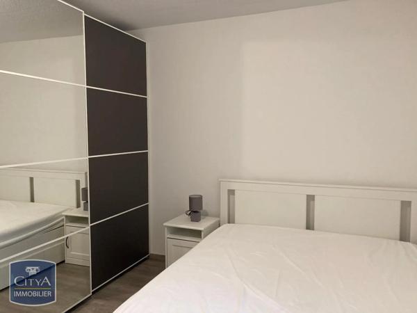 Appartement à louer 2 pièces 43.28m² Saint-Martin-d'Hères (38400)