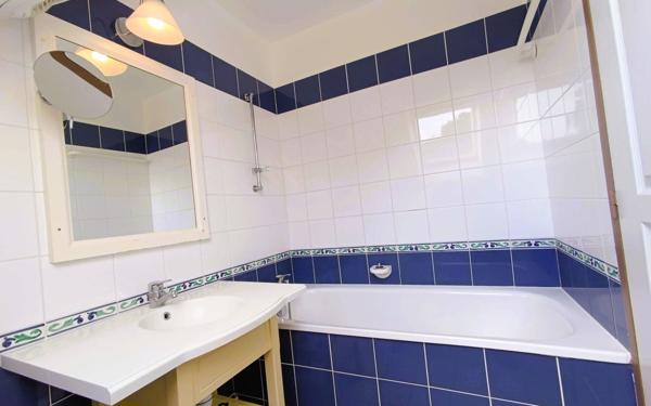 Appartement à vendre    3 pièces • 54 m2 Arzon