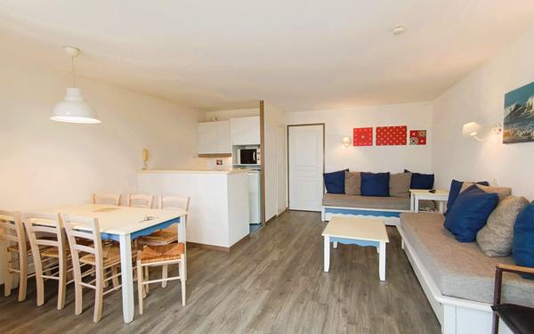 Appartement à vendre    3 pièces • 54 m2 Arzon