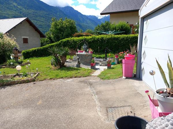 Maison  6 pièce(s) 179 m2