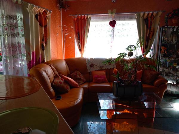 Maison  6 pièce(s) 179 m2