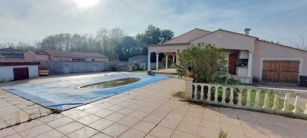 VERNIOLLE : VILLA DE PLAIN PIED A VENDRE  DE TYPE 4 /5 DE 110 M2 AVEC GARAGE ET PISCINE SANS VIS A VIS