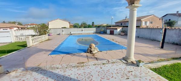 VERNIOLLE : VILLA DE PLAIN PIED A VENDRE  DE TYPE 4 /5 DE 110 M2 AVEC GARAGE ET PISCINE SANS VIS A VIS