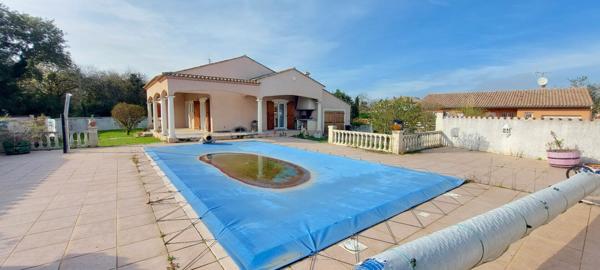 VERNIOLLE : VILLA DE PLAIN PIED A VENDRE  DE TYPE 4 /5 DE 110 M2 AVEC GARAGE ET PISCINE SANS VIS A VIS